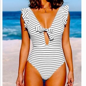 Classy white/black stripped swimsuit.